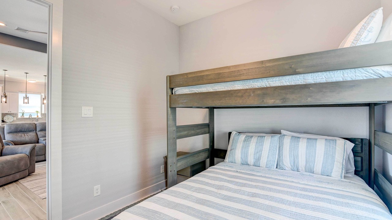 Photo of Bedroom in Terramar Beach