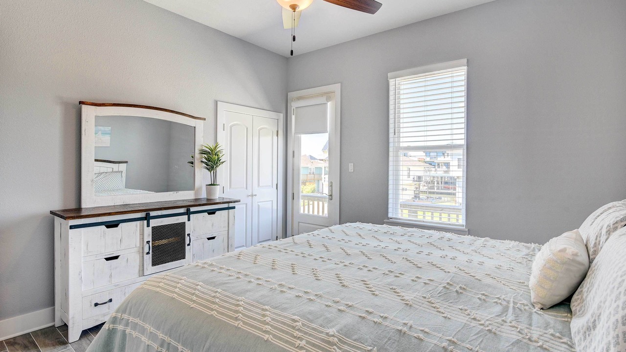 Photo of Bedroom in Terramar Beach