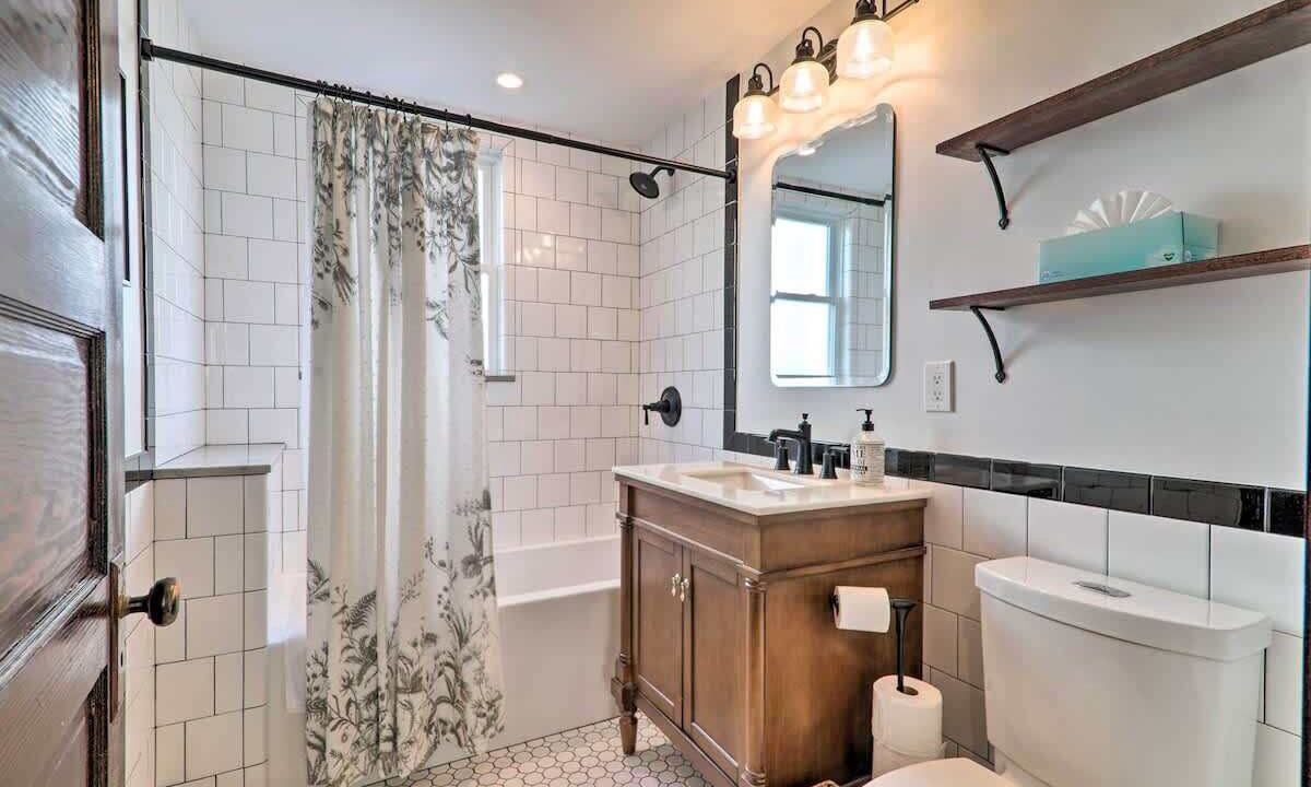 Photo of Bathroom in Salem