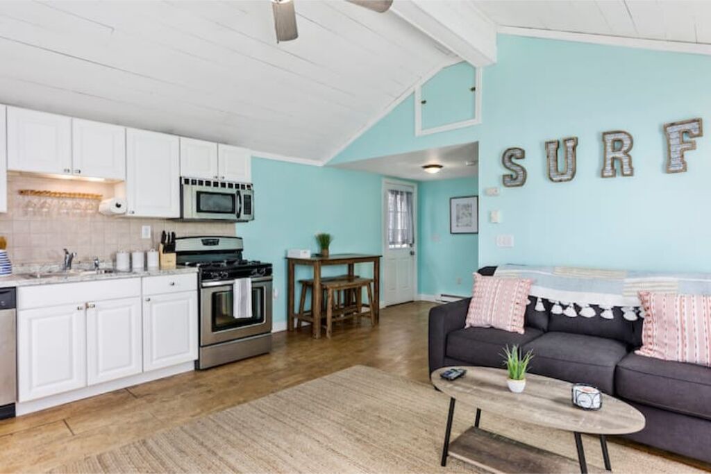 Photo of Livingroom in Salisbury Beach
