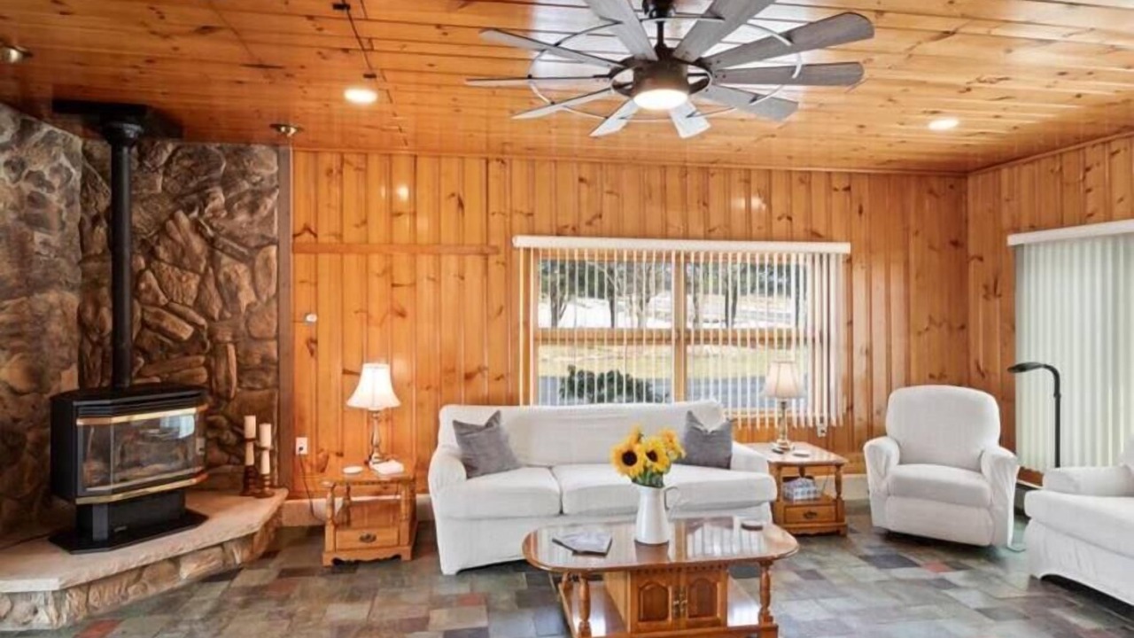 Photo of Bedroom in East Palmyra