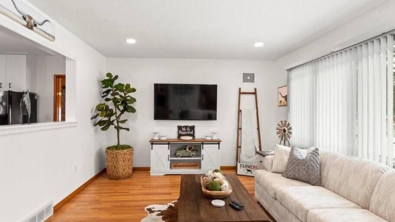 Photo of Bedroom in East Palmyra