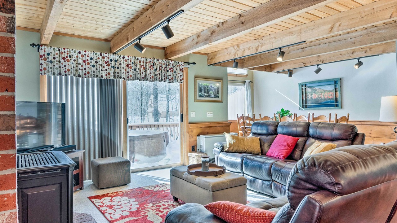 Photo of Livingroom in Intervale
