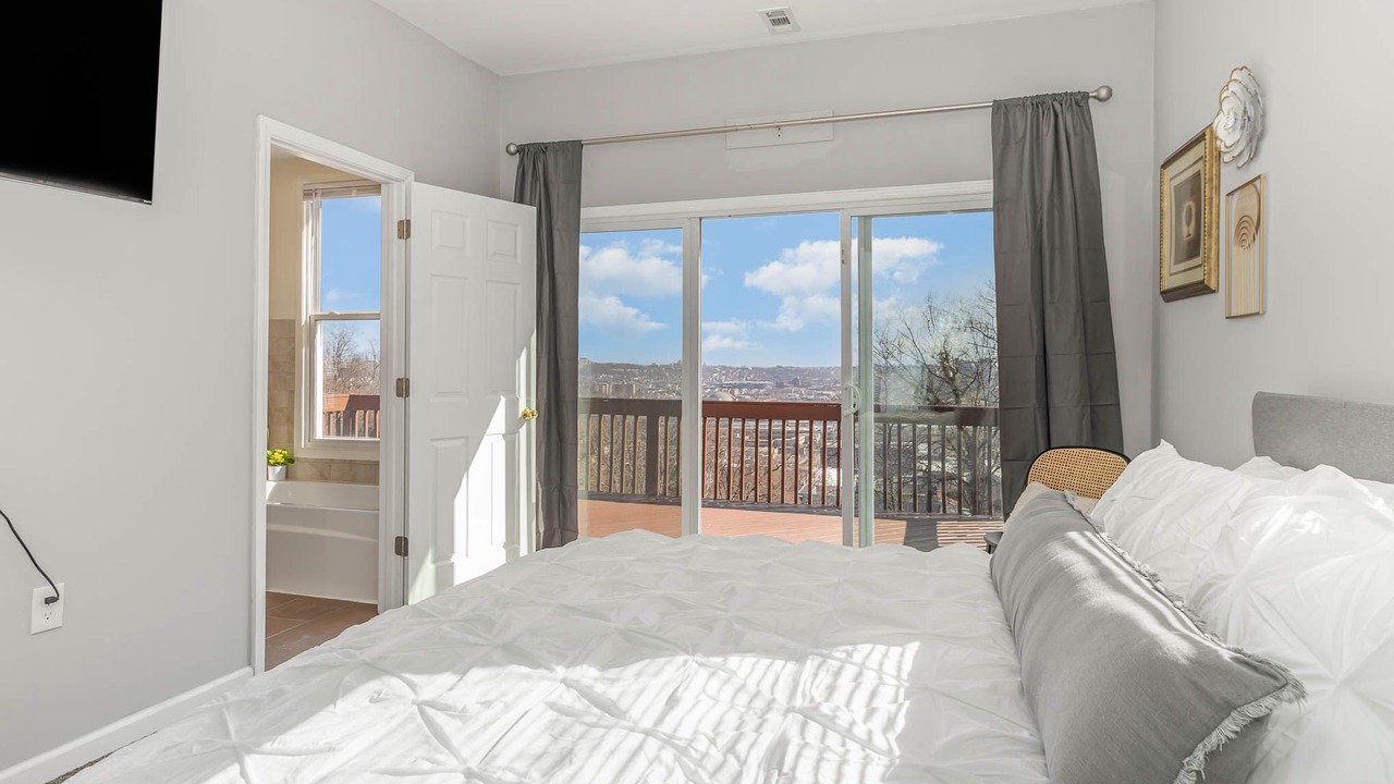 Photo of Bedroom in East Price Hill
