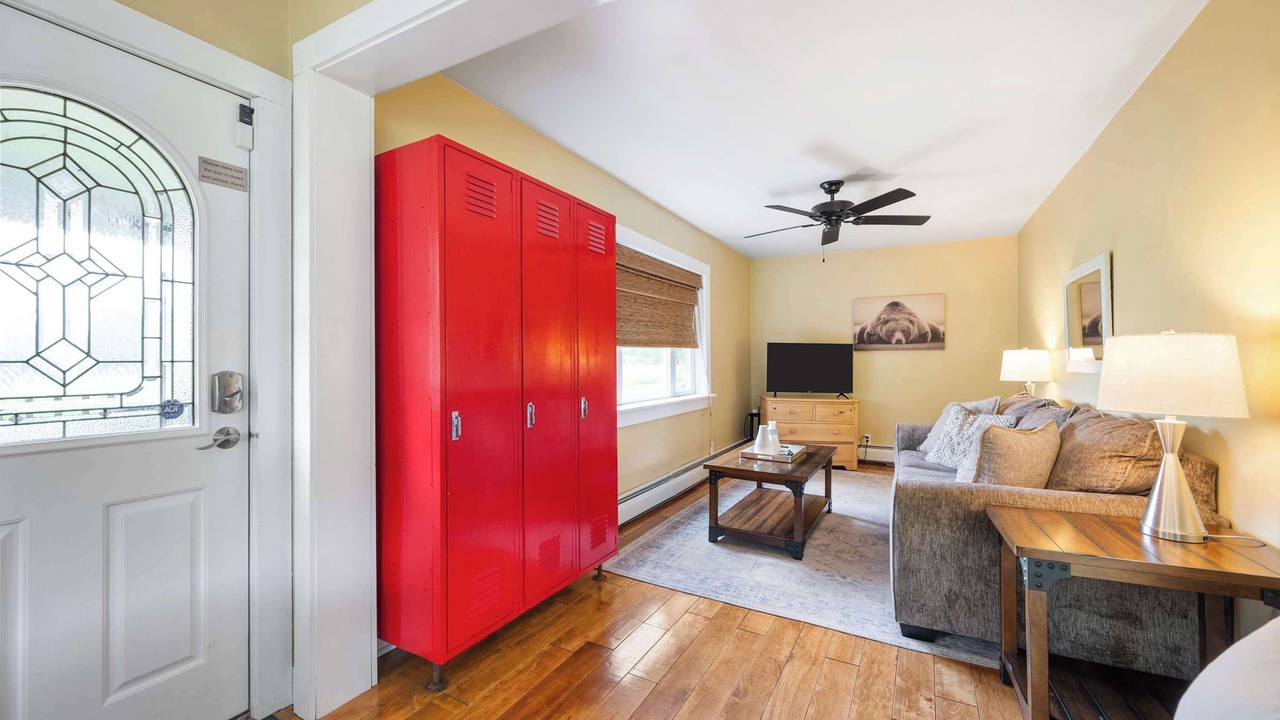 Photo of Livingroom in Great Valley