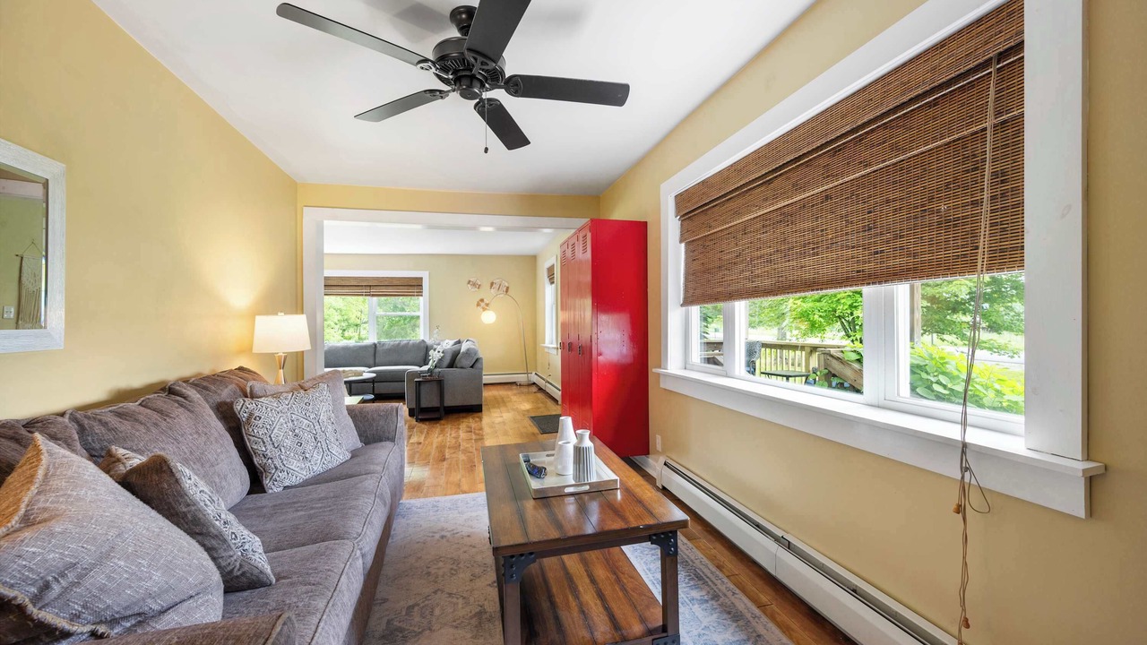 Photo of Livingroom in Great Valley