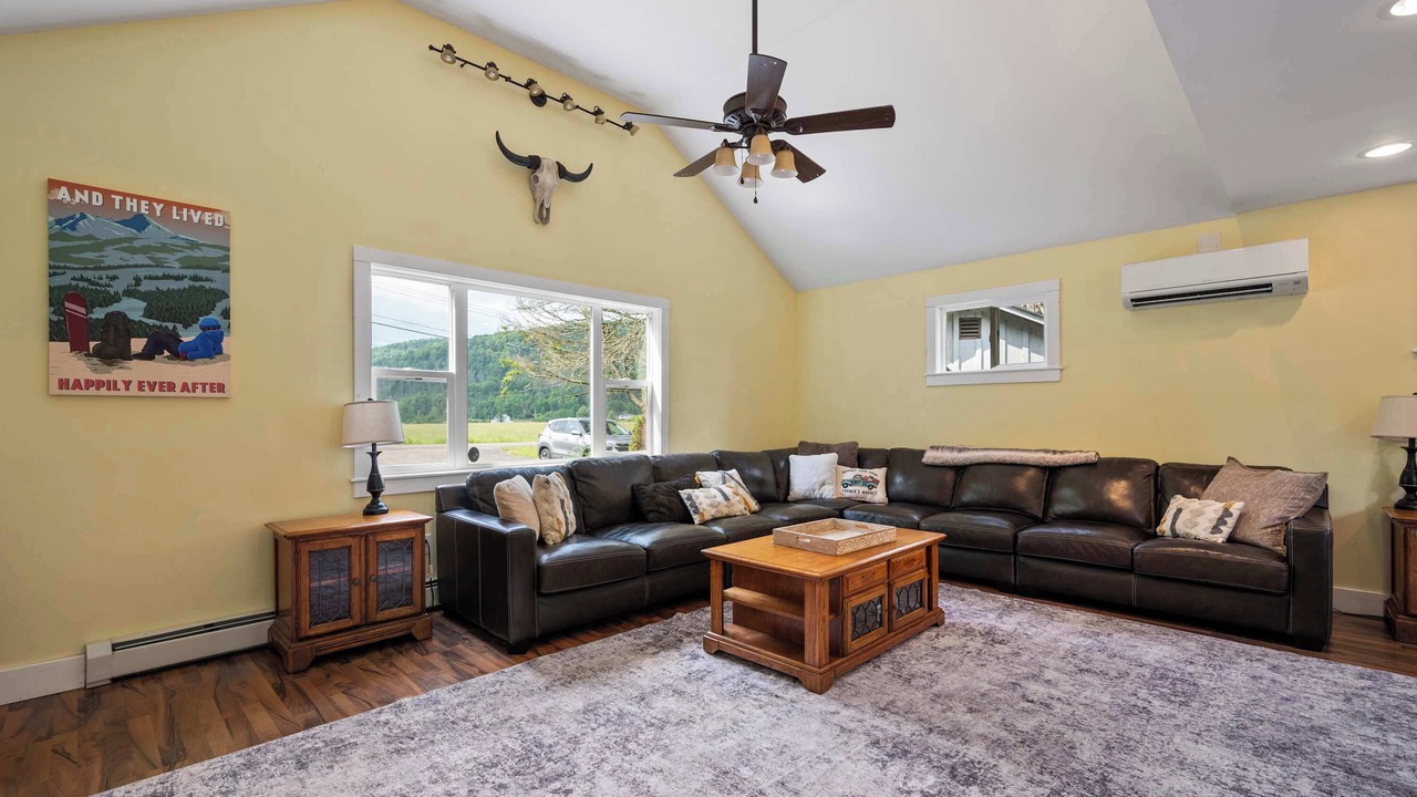 Photo of Livingroom in Great Valley