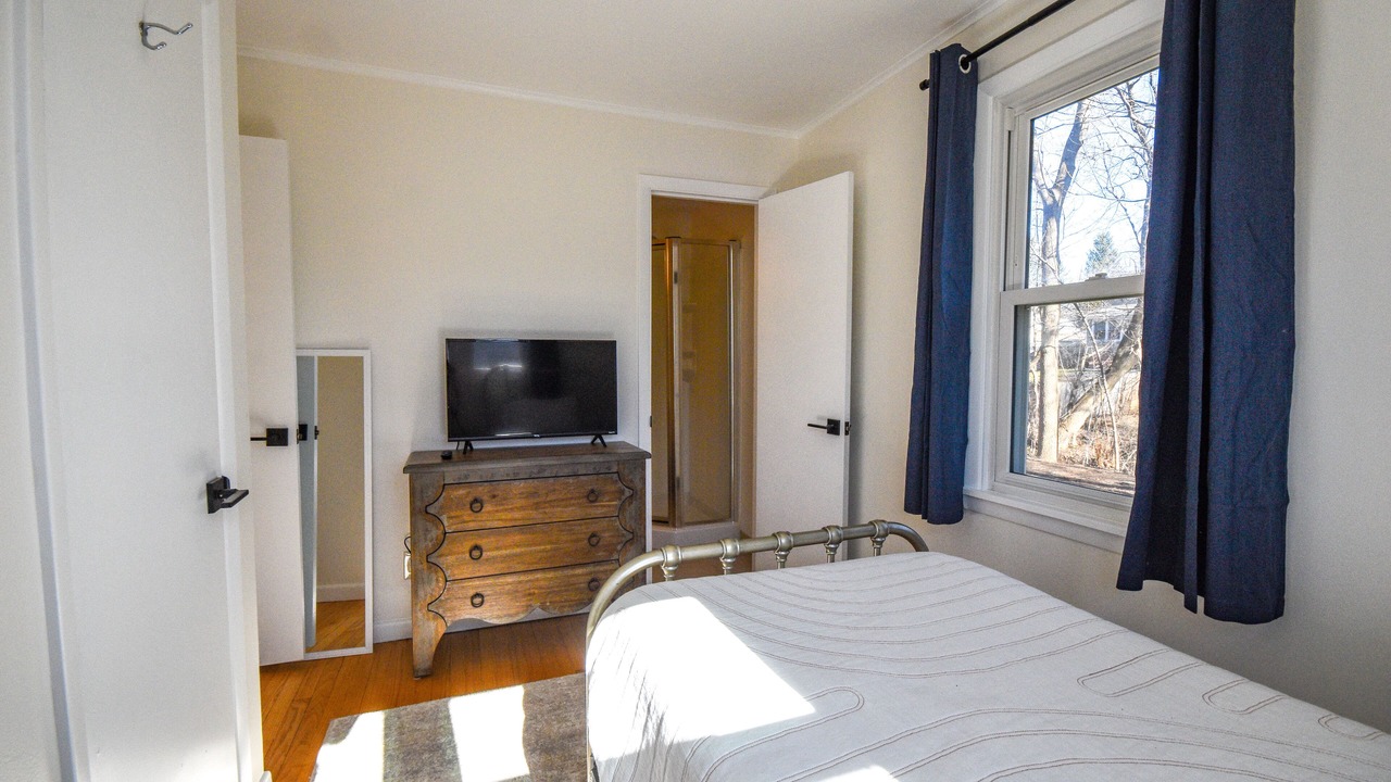 Photo of Bedroom in Bennington