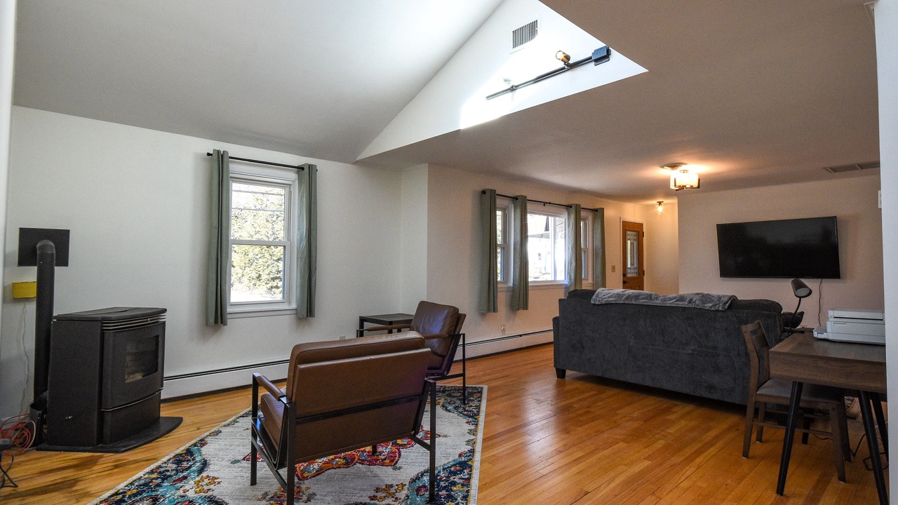 Photo of Livingroom in Bennington