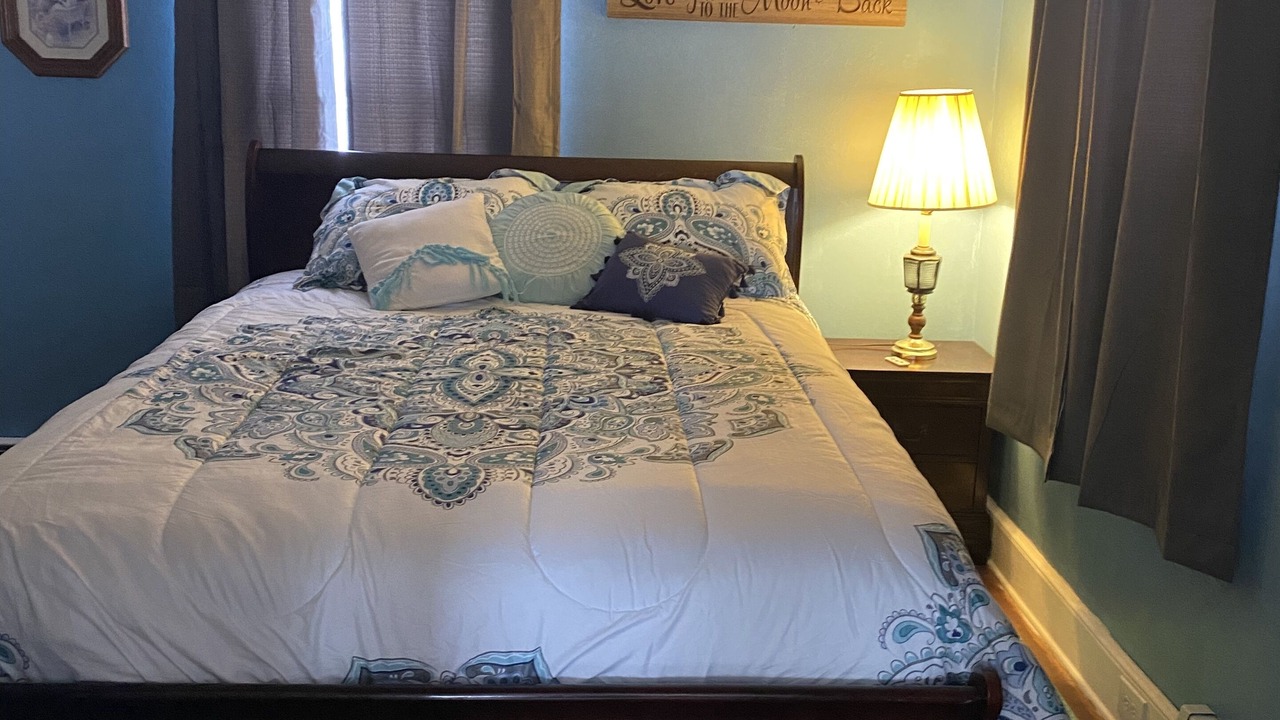 Photo of Bedroom in Hallstead
