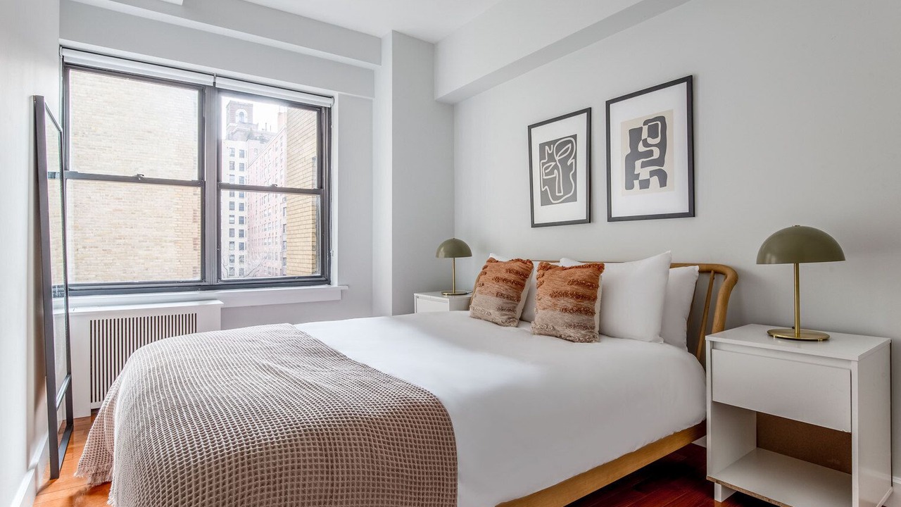 Photo of Bedroom in Sutton Place