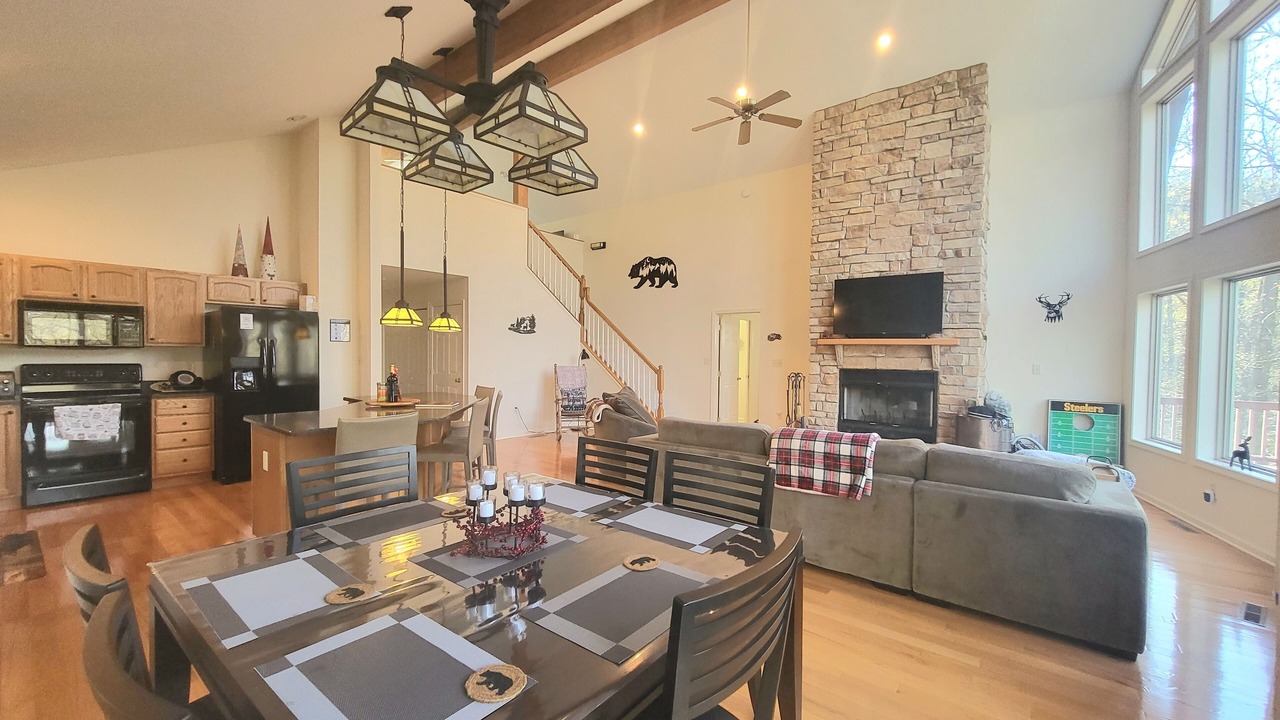 Photo of Livingroom in The Woods