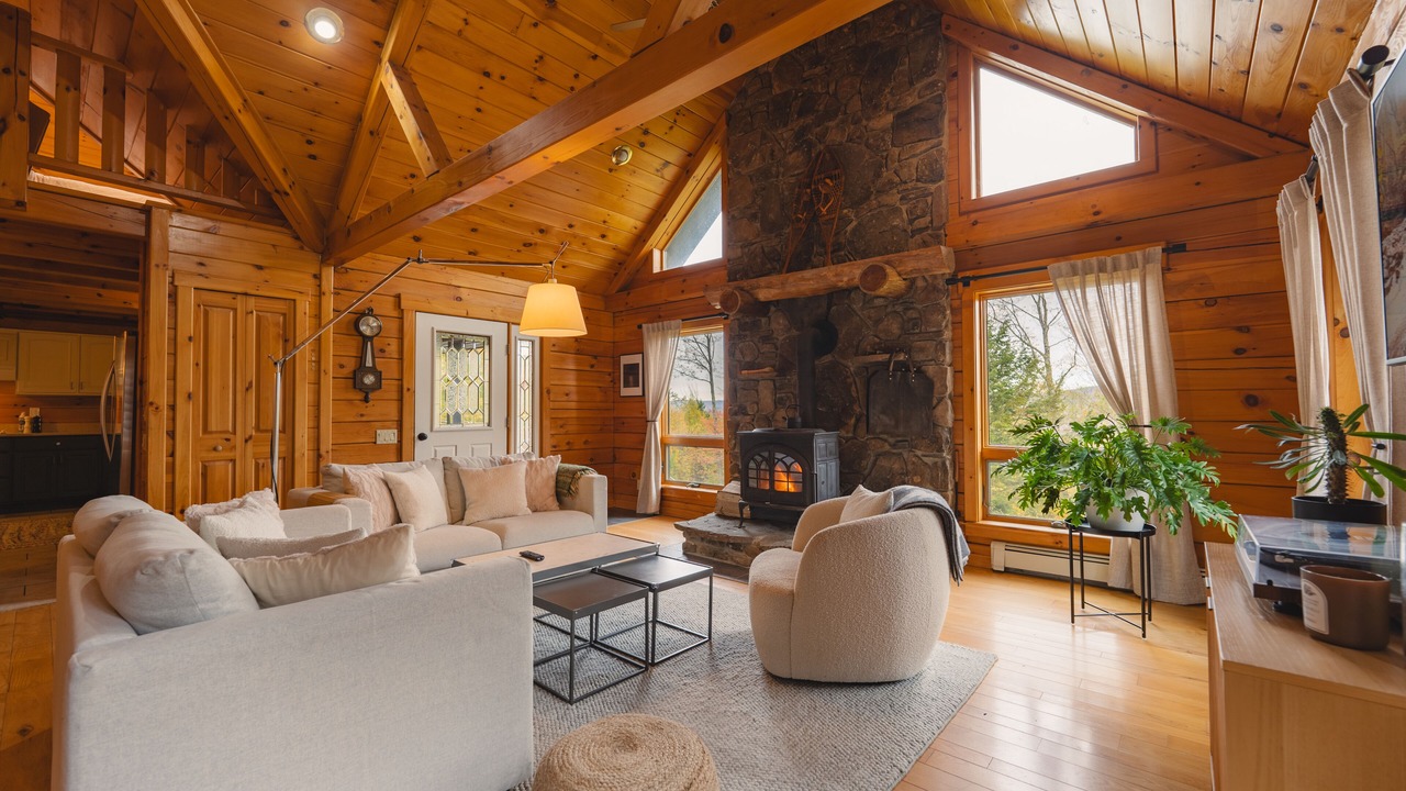 Photo of Livingroom in Livingston Manor