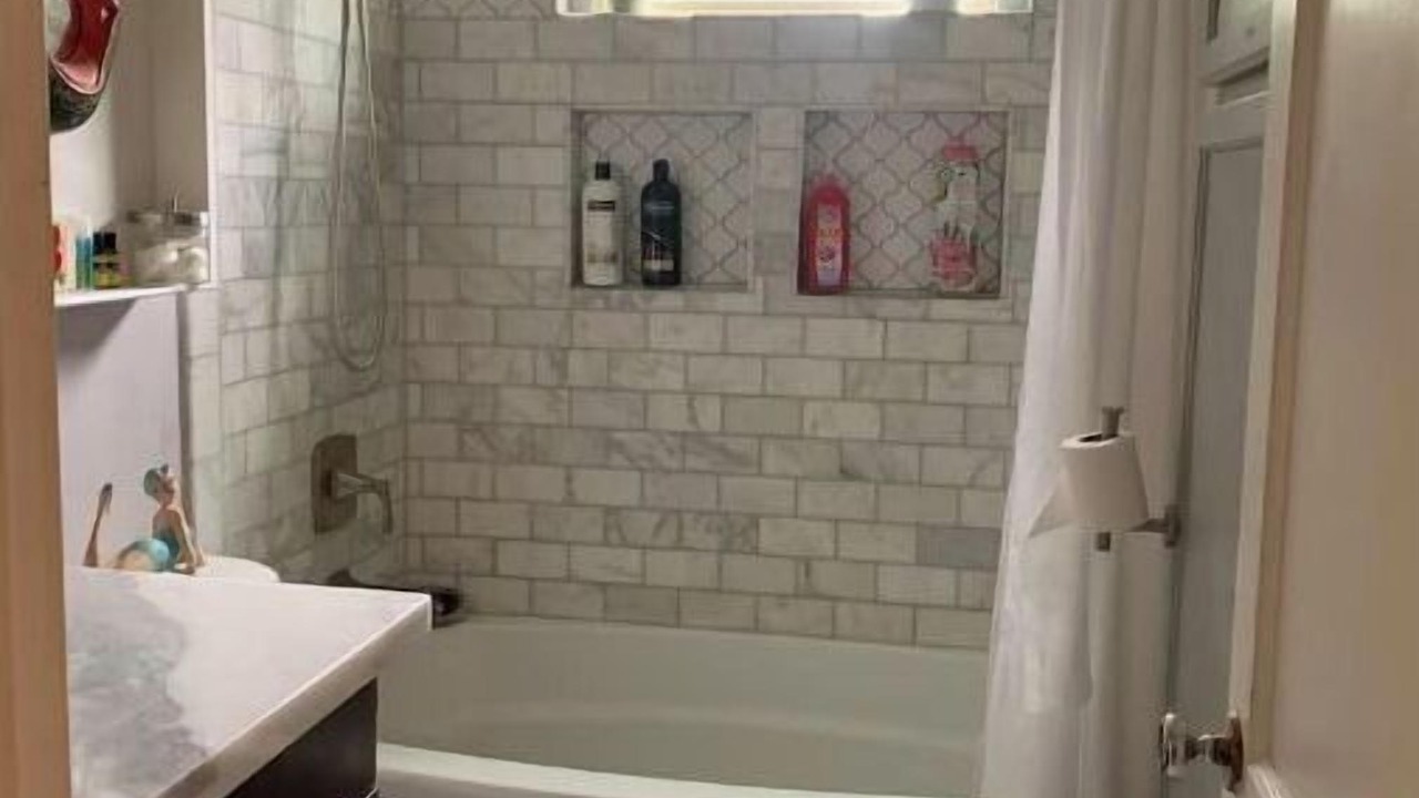Photo of Bathroom in El Lago