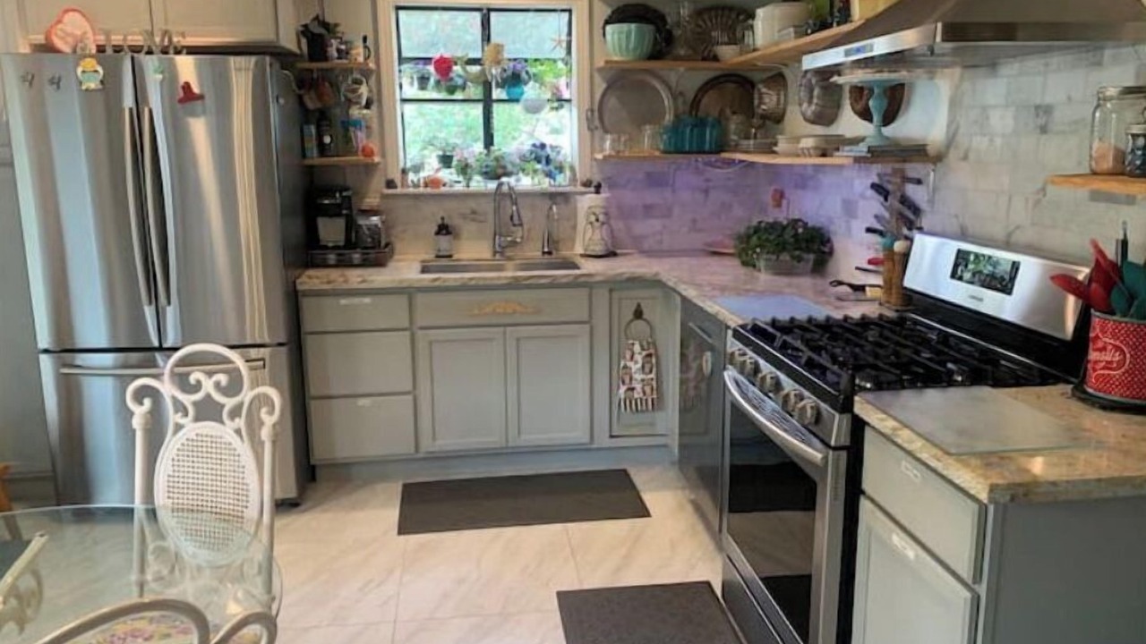 Photo of Kitchen in El Lago