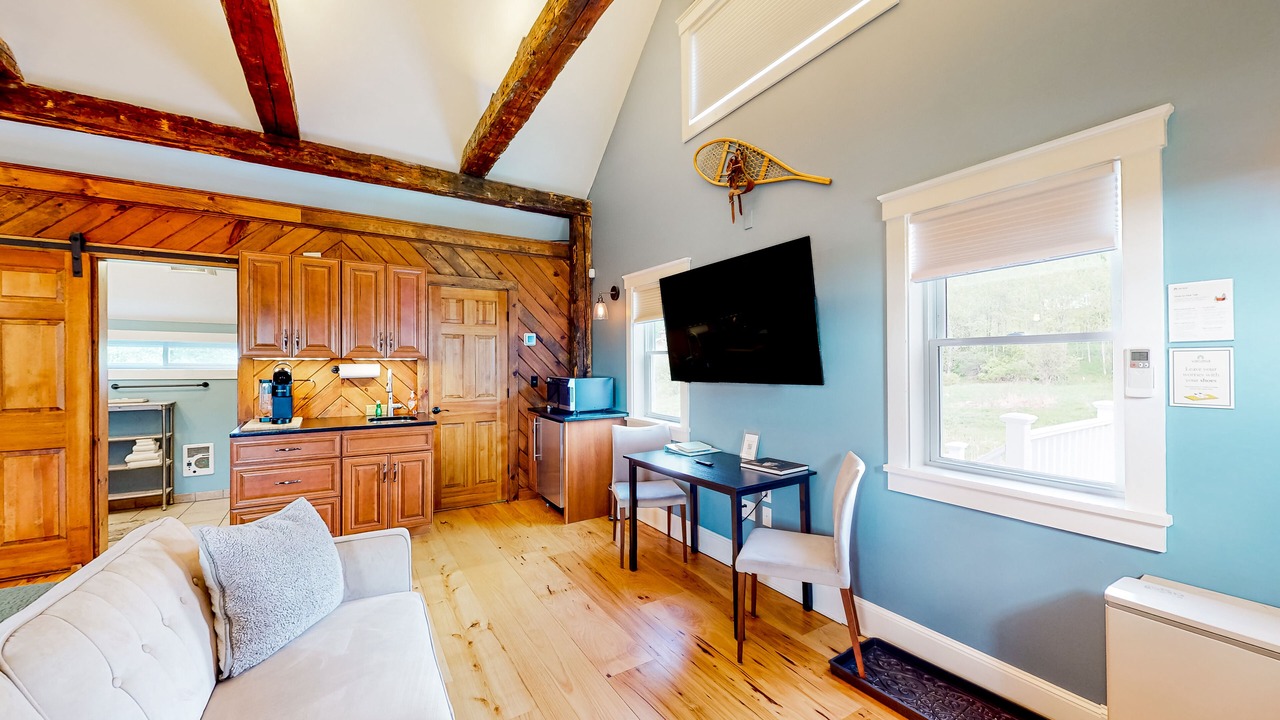 Photo of Livingroom in Waterbury Center