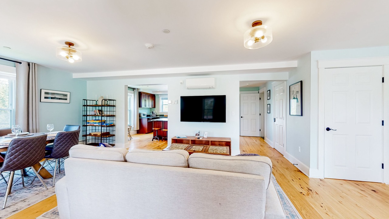 Photo of Livingroom in Waterbury Center