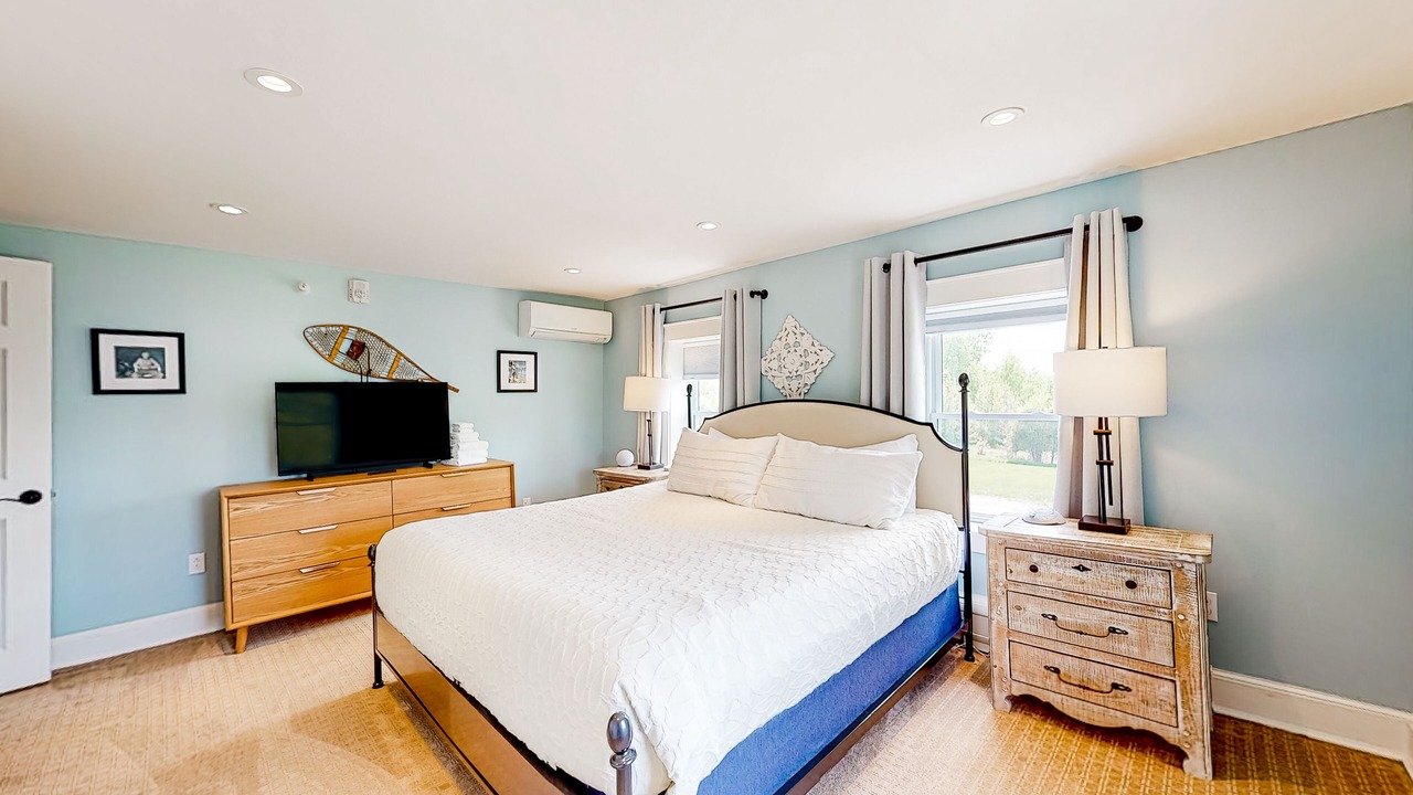 Photo of Bedroom in Waterbury Center