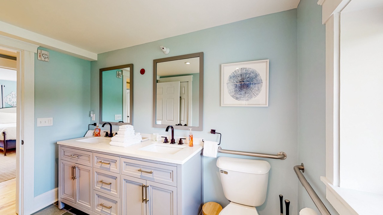 Photo of Bathroom in Waterbury Center
