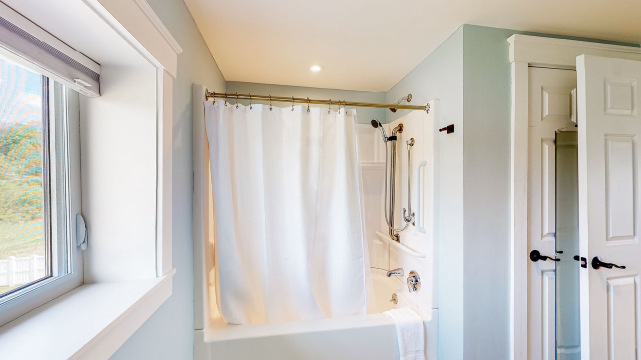 Photo of Bathroom in Waterbury Center