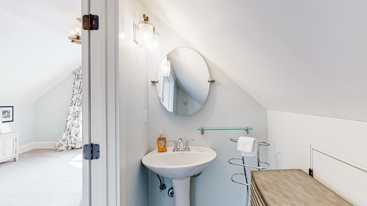 Photo of Bathroom in Waterbury Center