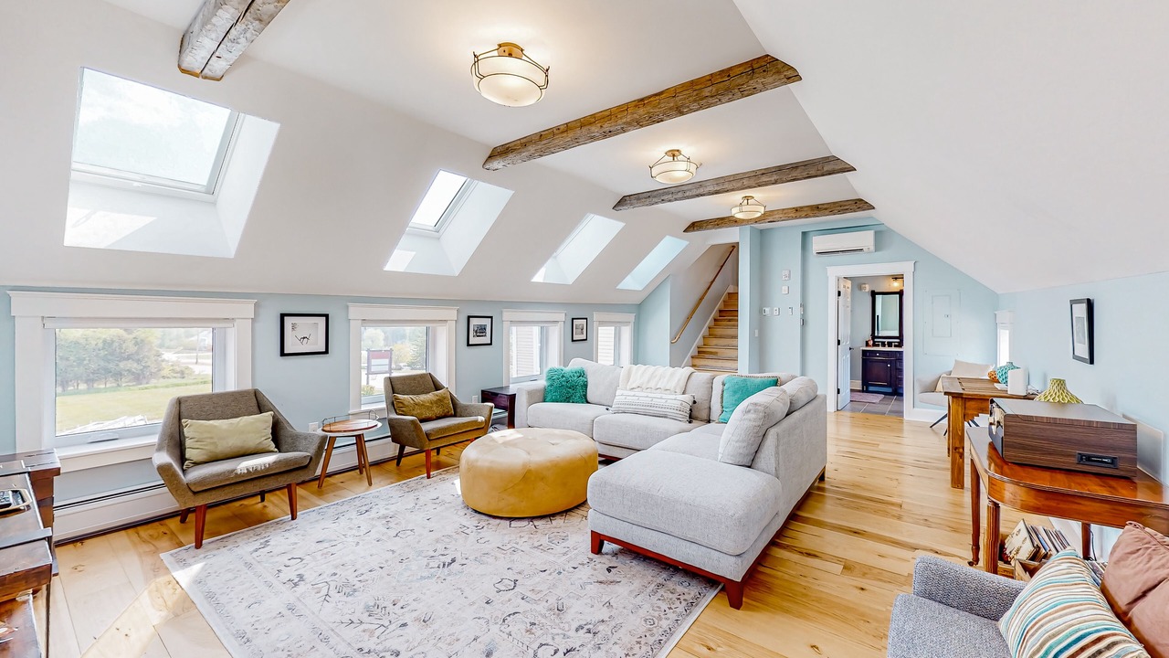 Photo of Livingroom in Waterbury Center