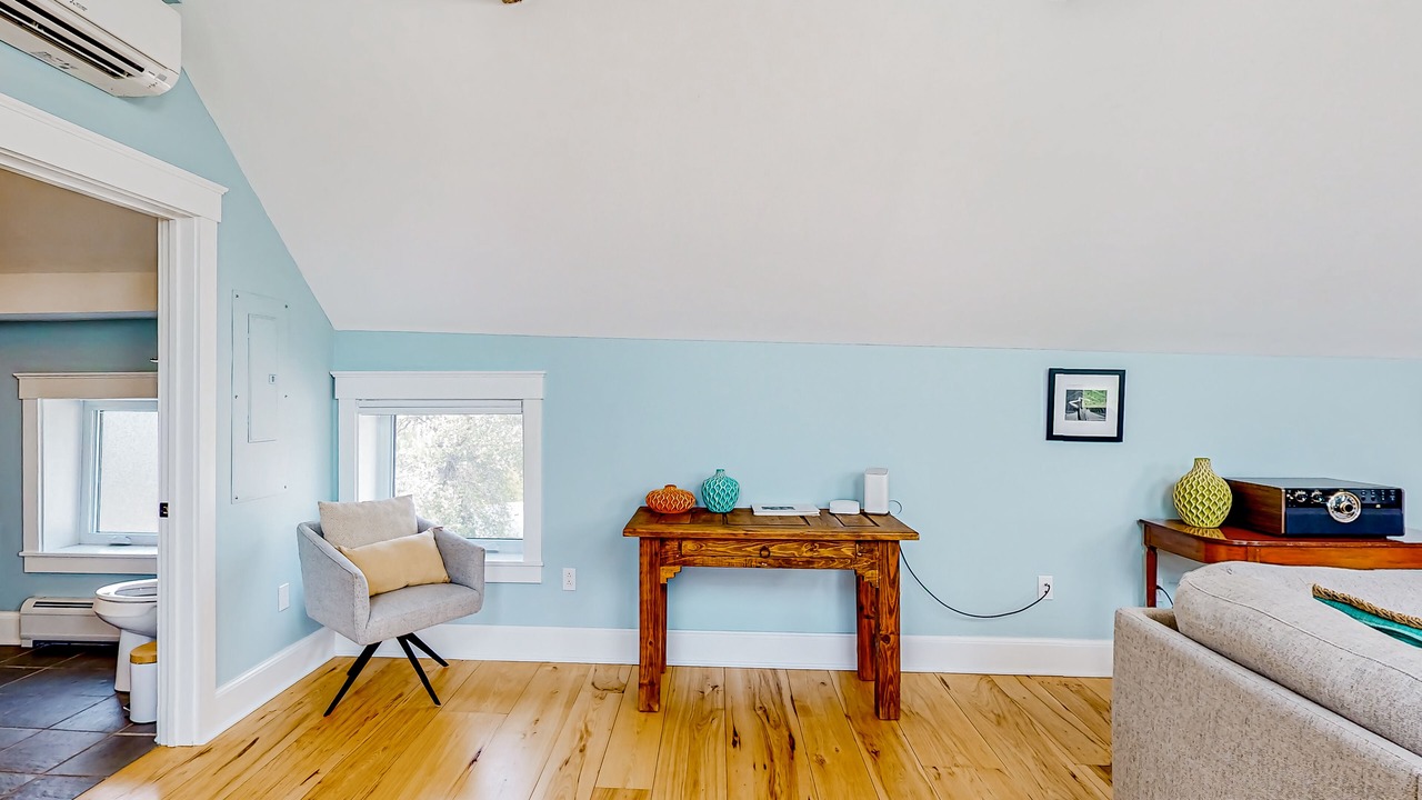 Photo of Livingroom in Waterbury Center