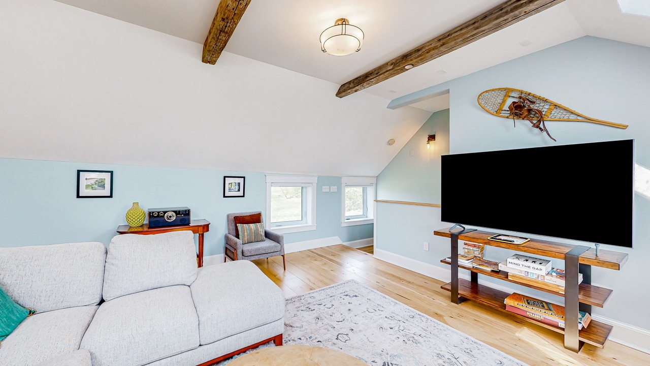 Photo of Livingroom in Waterbury Center