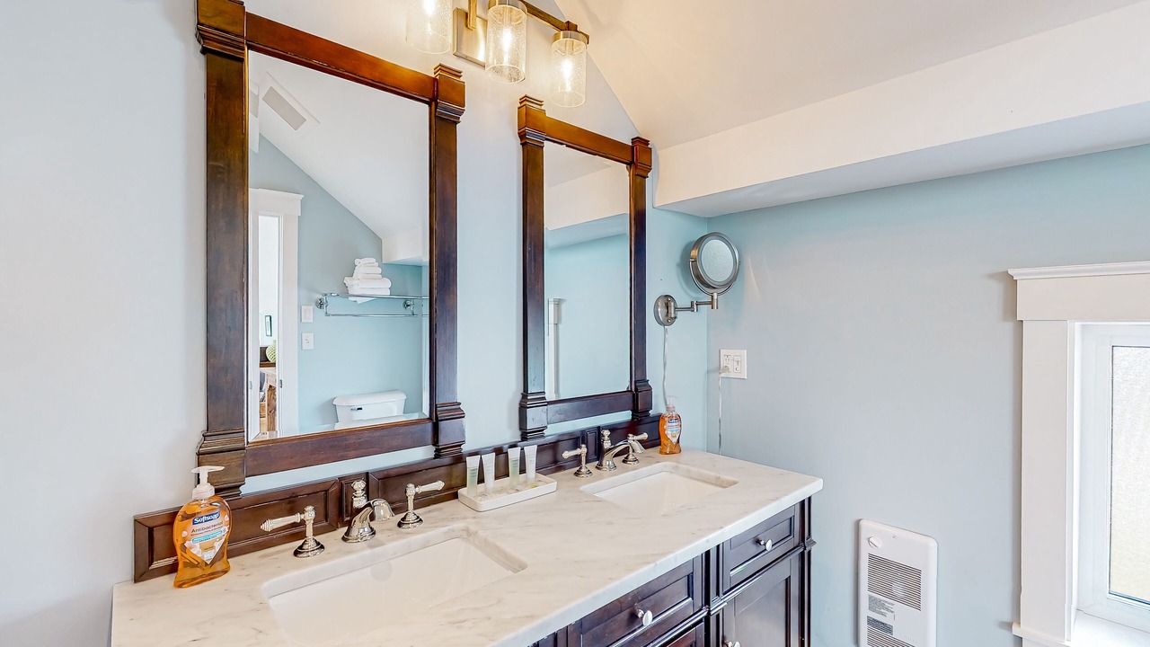Photo of Bathroom in Waterbury Center