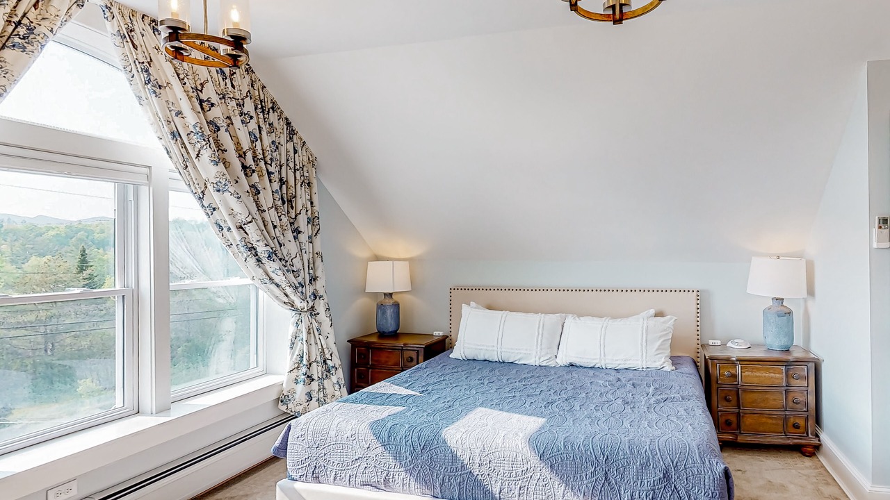 Photo of Bedroom in Waterbury Center