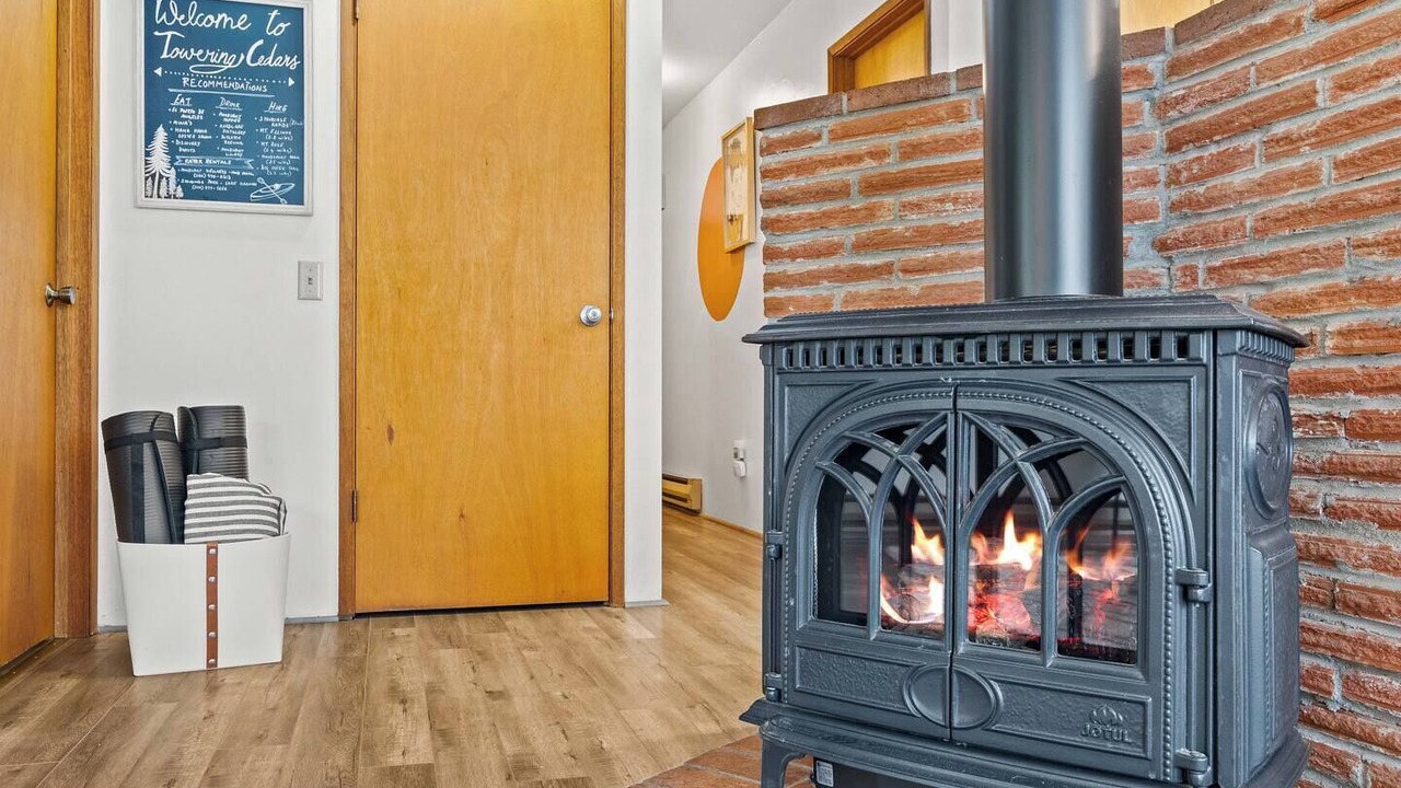Photo of Livingroom in Hoodsport