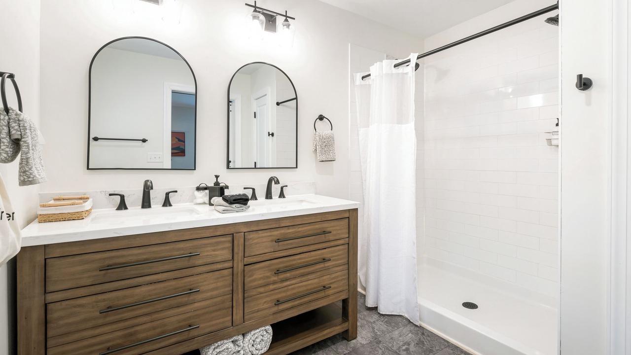 Photo of Bathroom in Massanutten