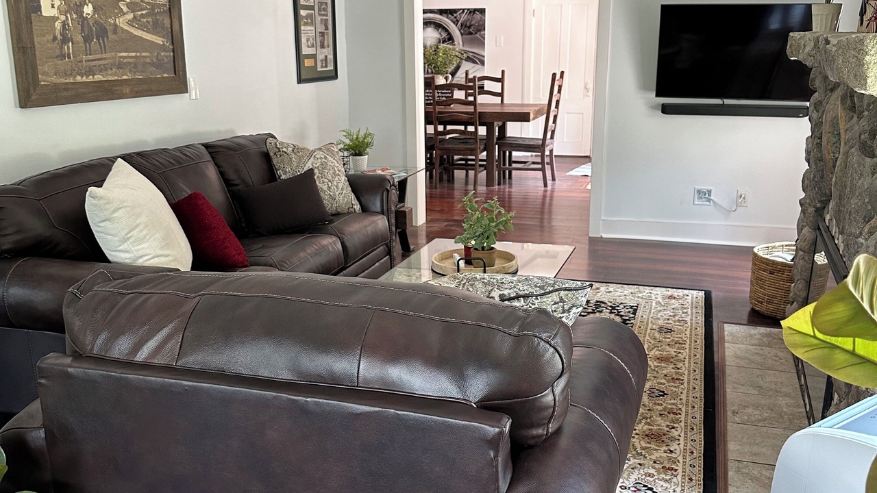 Photo of Livingroom in Lake Luzerne-Hadley
