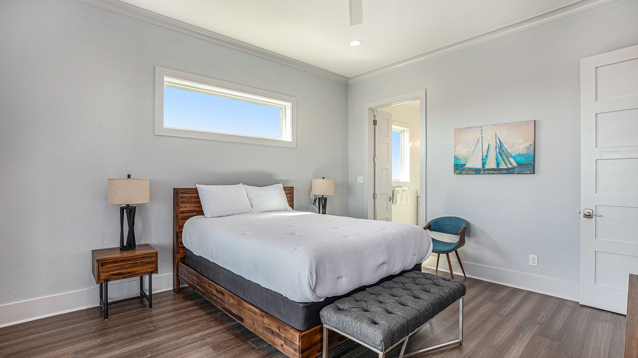 Photo of Bedroom in Port Bolivar