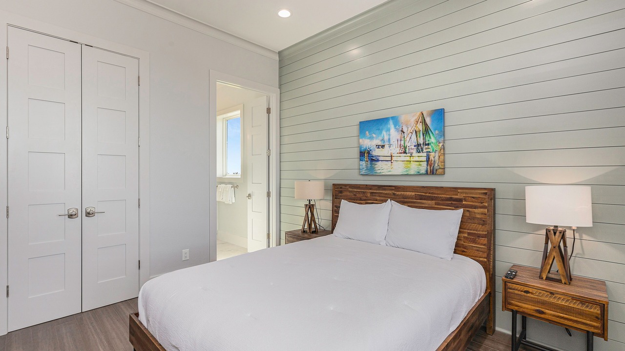 Photo of Bedroom in Port Bolivar