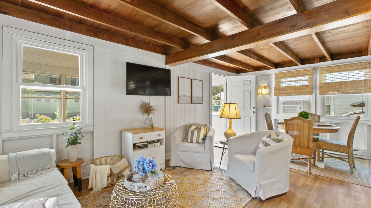 Photo of Livingroom in Old Lyme