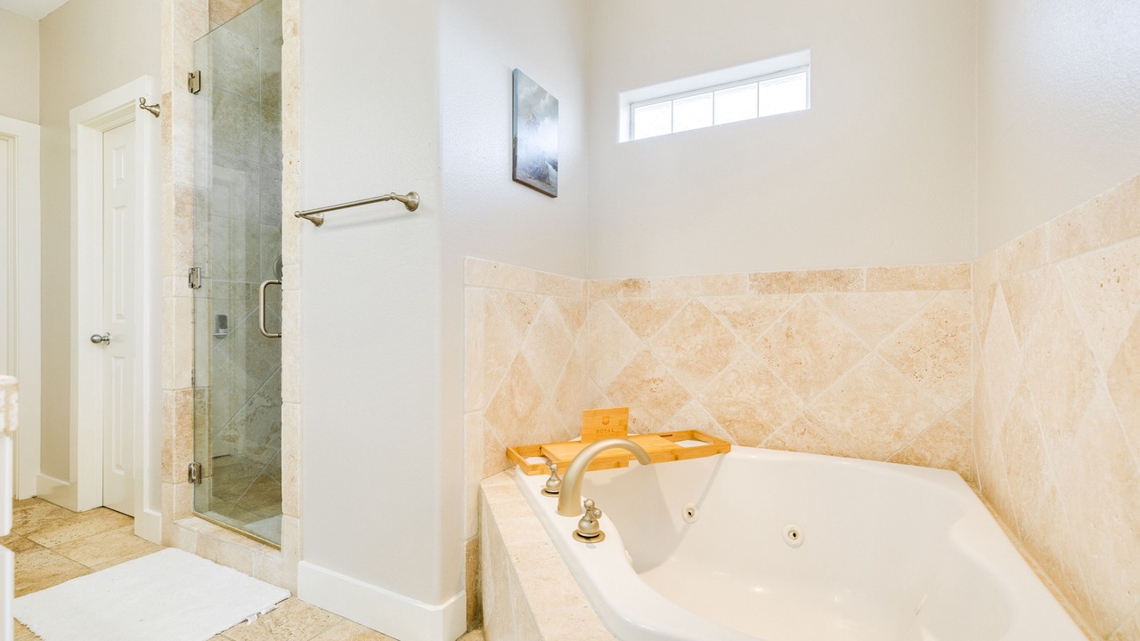 Photo of Bathroom in Pirates Beach