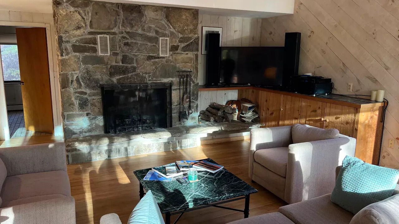 Photo of Livingroom in Forest Farms