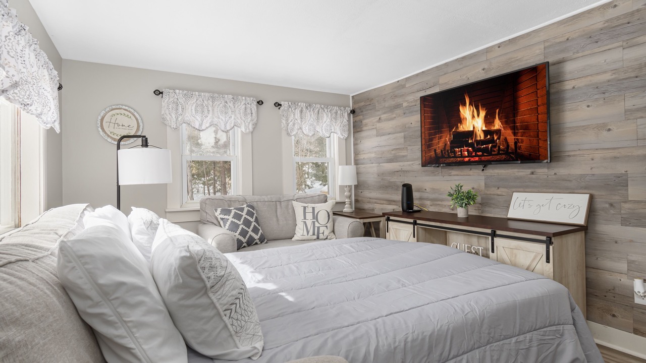 Photo of Bedroom in Conway