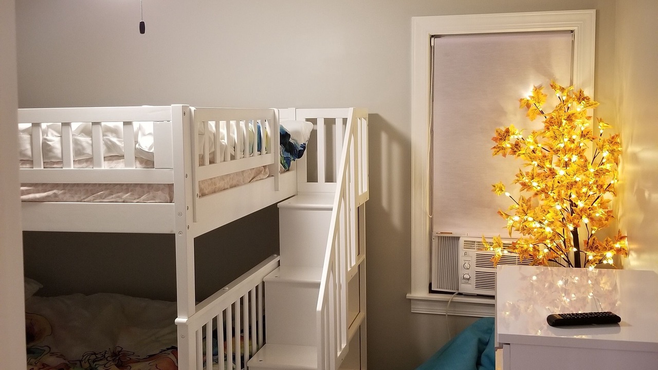 Photo of Bedroom in Lake Erie Beach