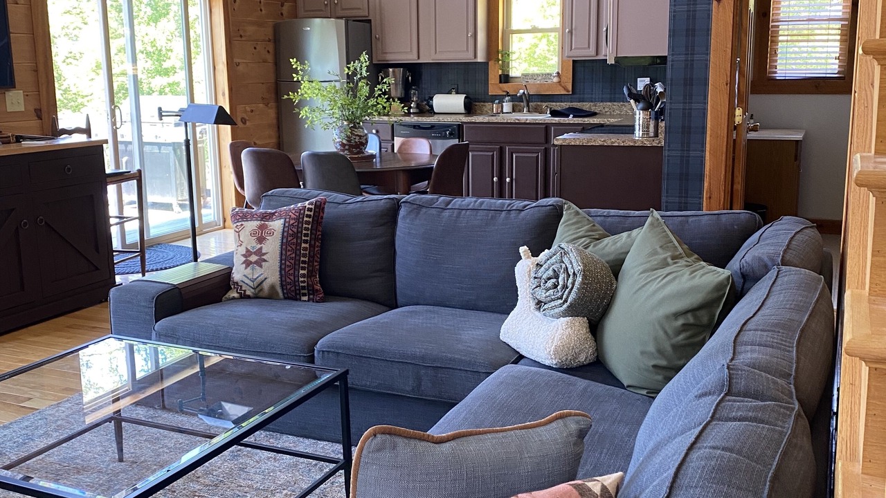 Photo of Livingroom in Wardensville