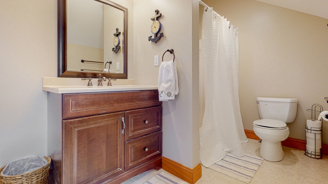 Photo of Bathroom in Malletts Bay