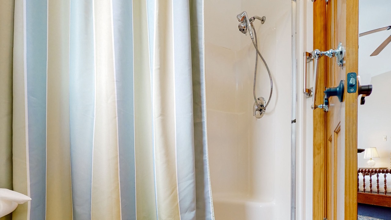 Photo of Bathroom in Malletts Bay