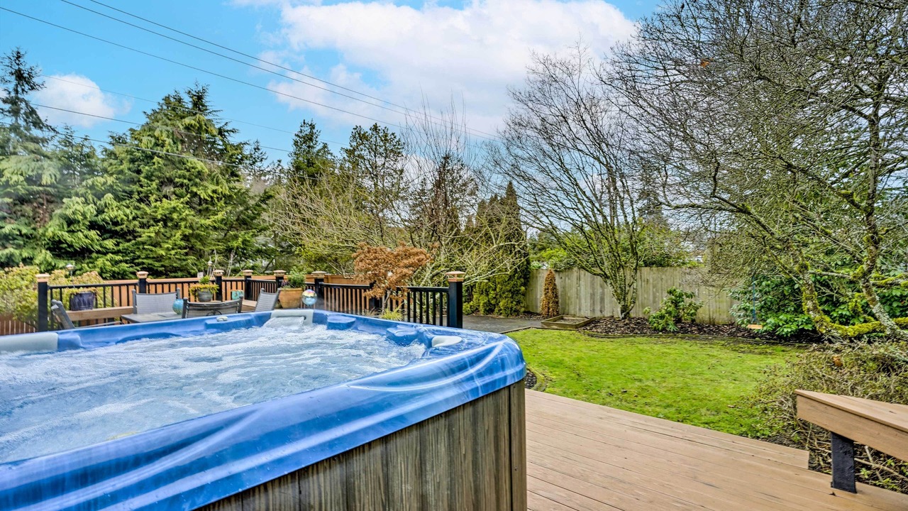 Photo of Patio Balcony in Picnic Point-North Lynnwood