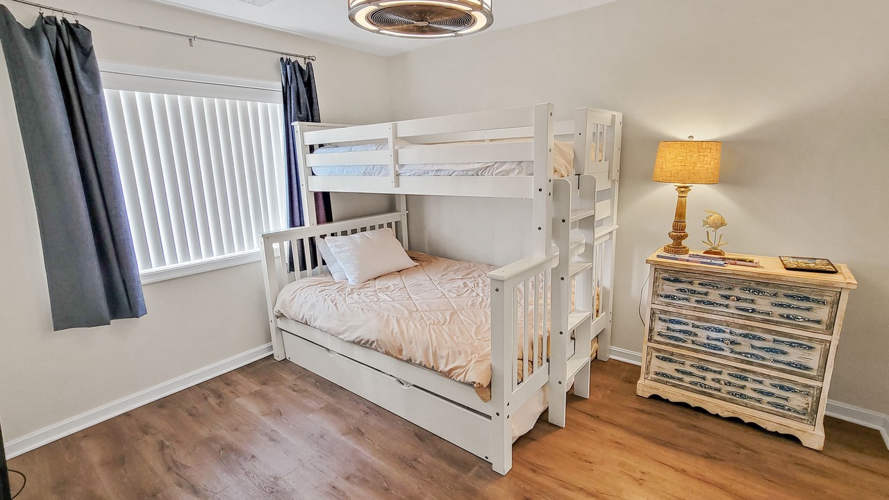 Photo of Bedroom in Heron Harbour Isle