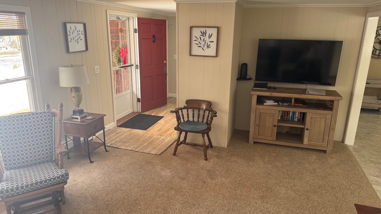 Photo of Livingroom in Freedom