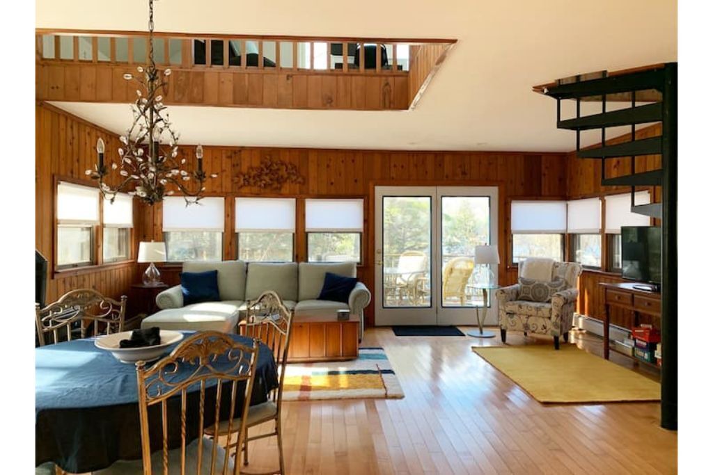 Photo of Livingroom in Hinesburg