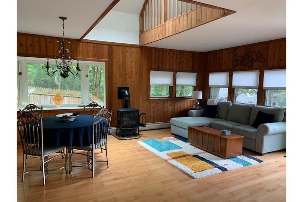 Photo of Livingroom in Hinesburg