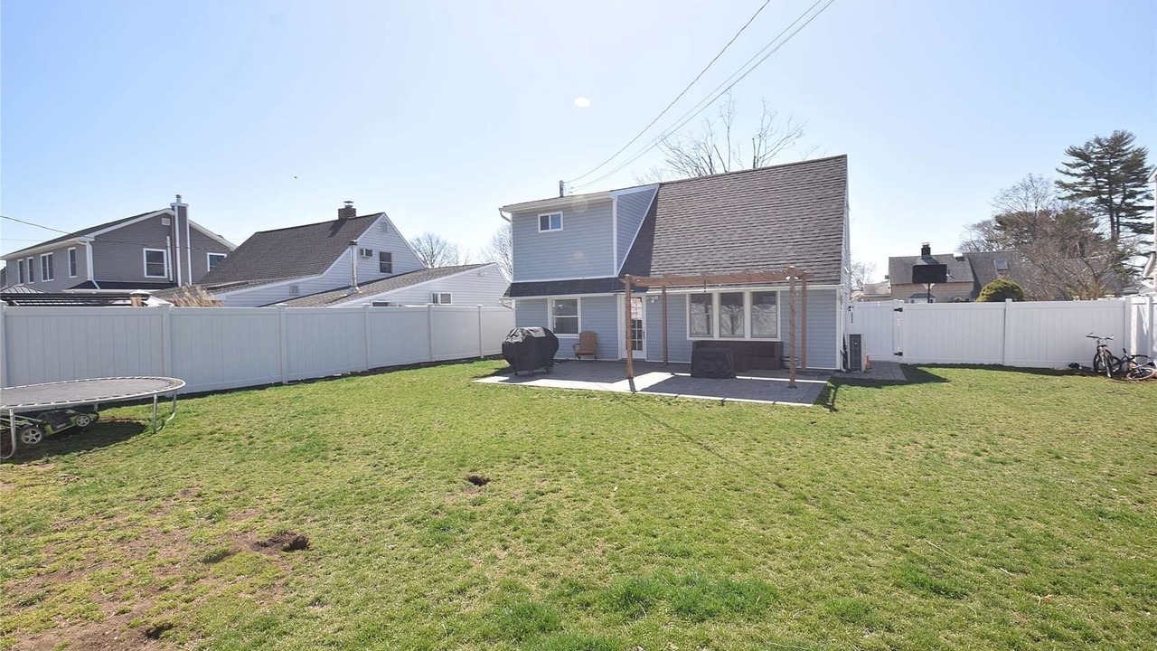 Photo of Outdoor in Hicksville