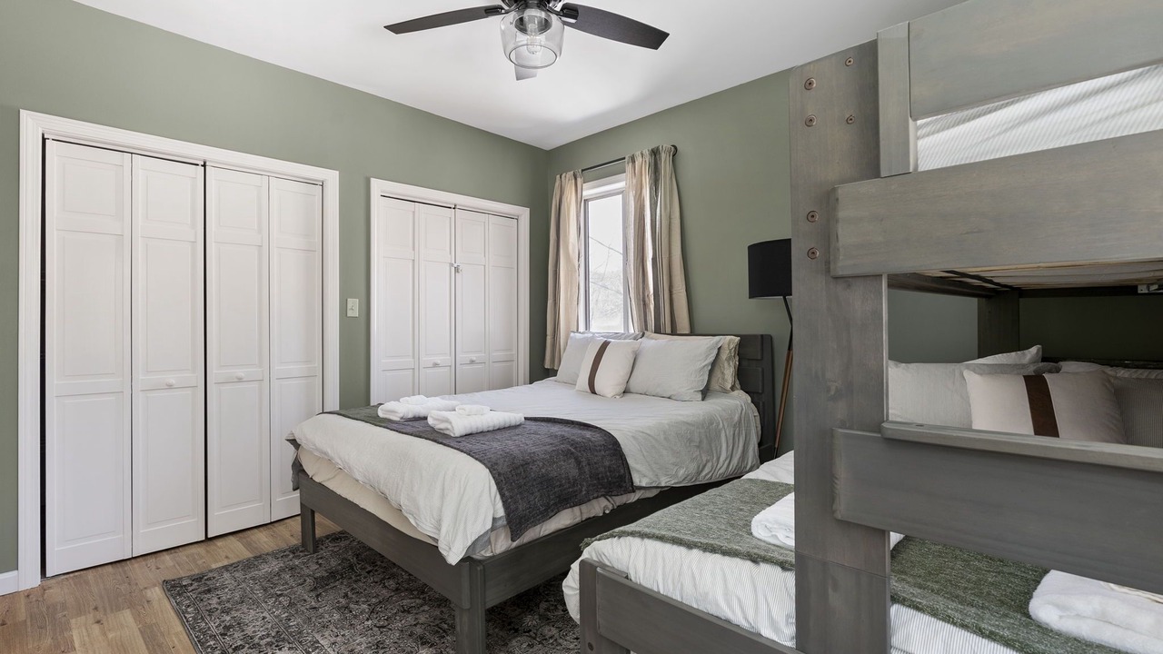 Photo of Bedroom in South Chatham